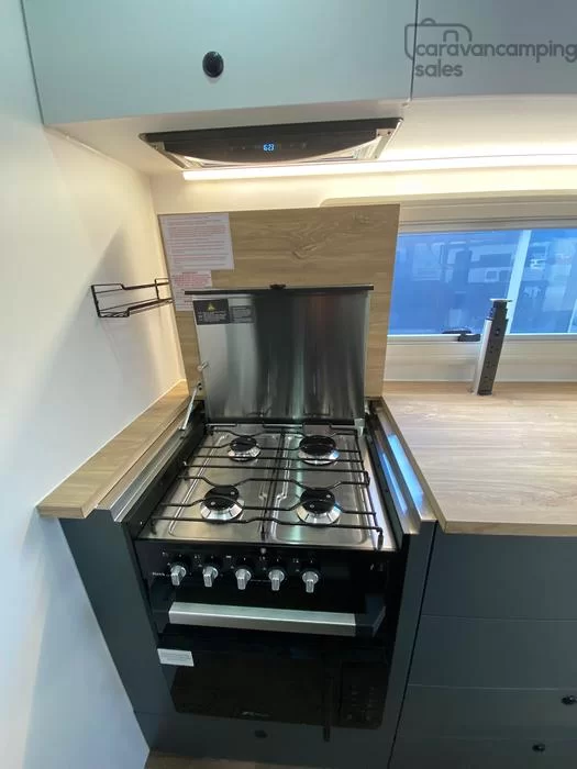 21 Series Family SuperX Caravan