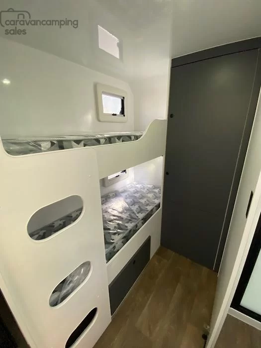 21 Series Family SuperX Caravan