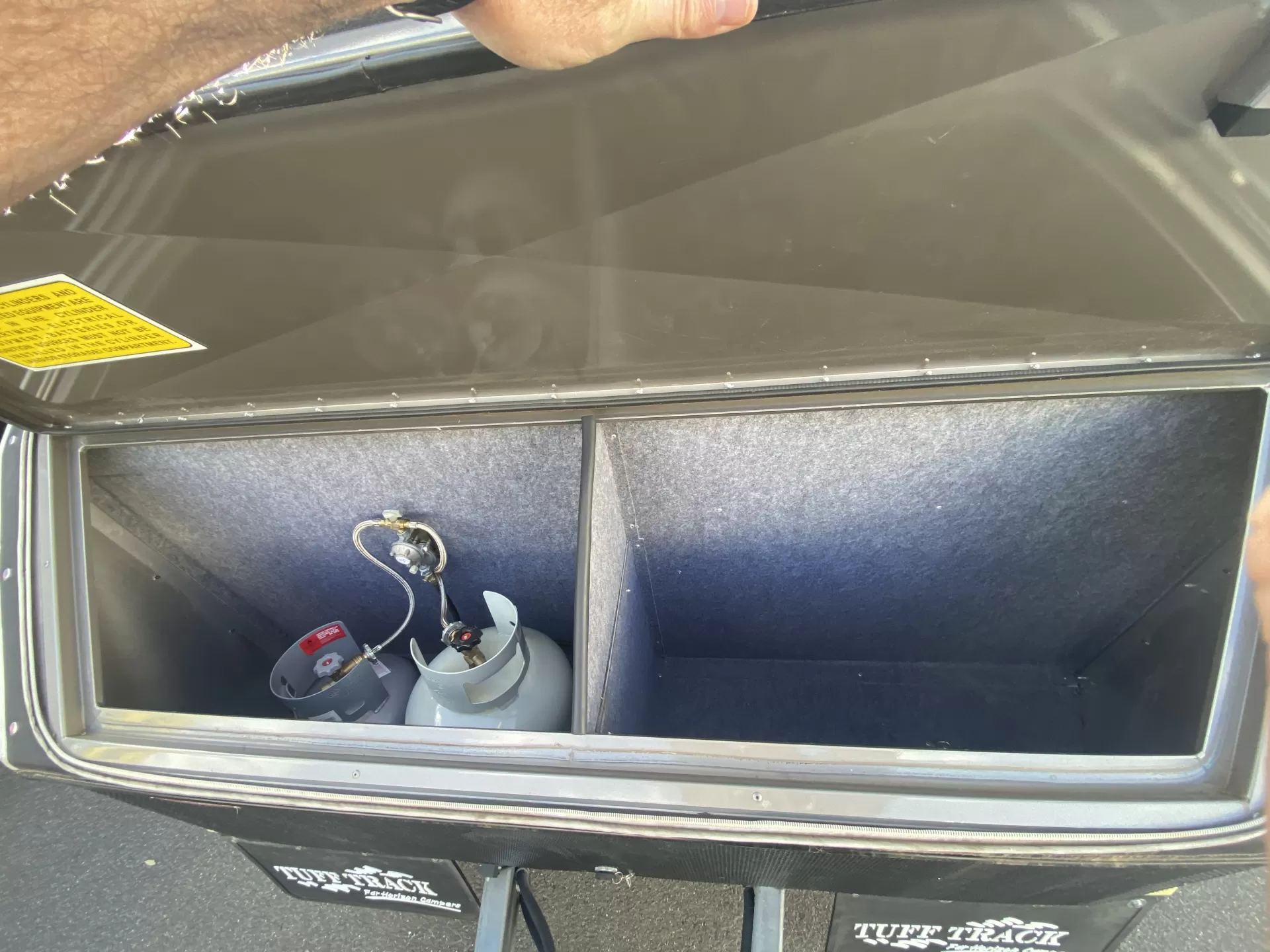 Far Horizon Tuff Track Escape