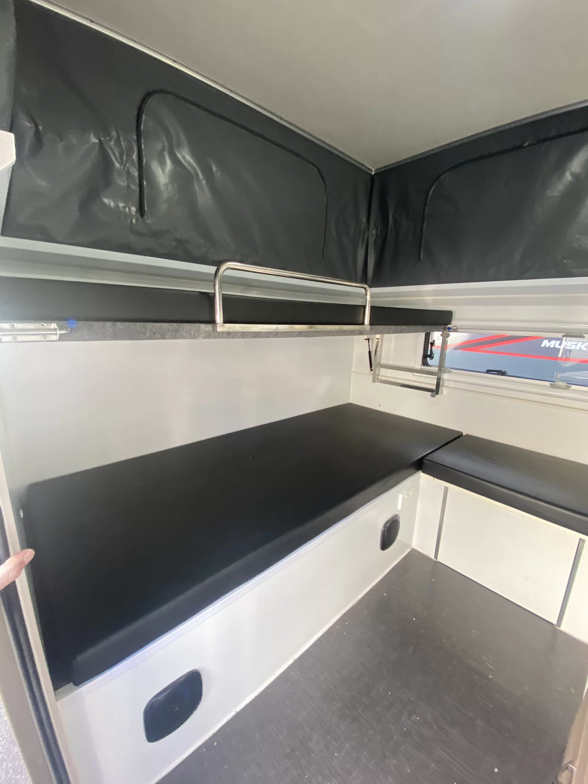 Far Horizon Tuff Track Escape