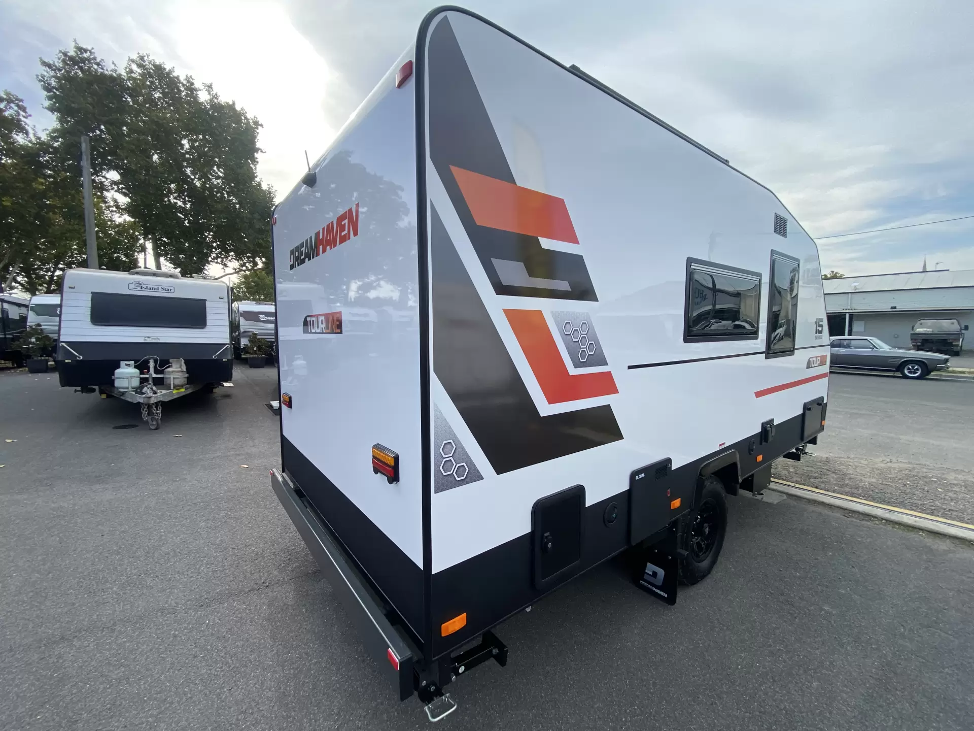 15 Series Tourline Caravan