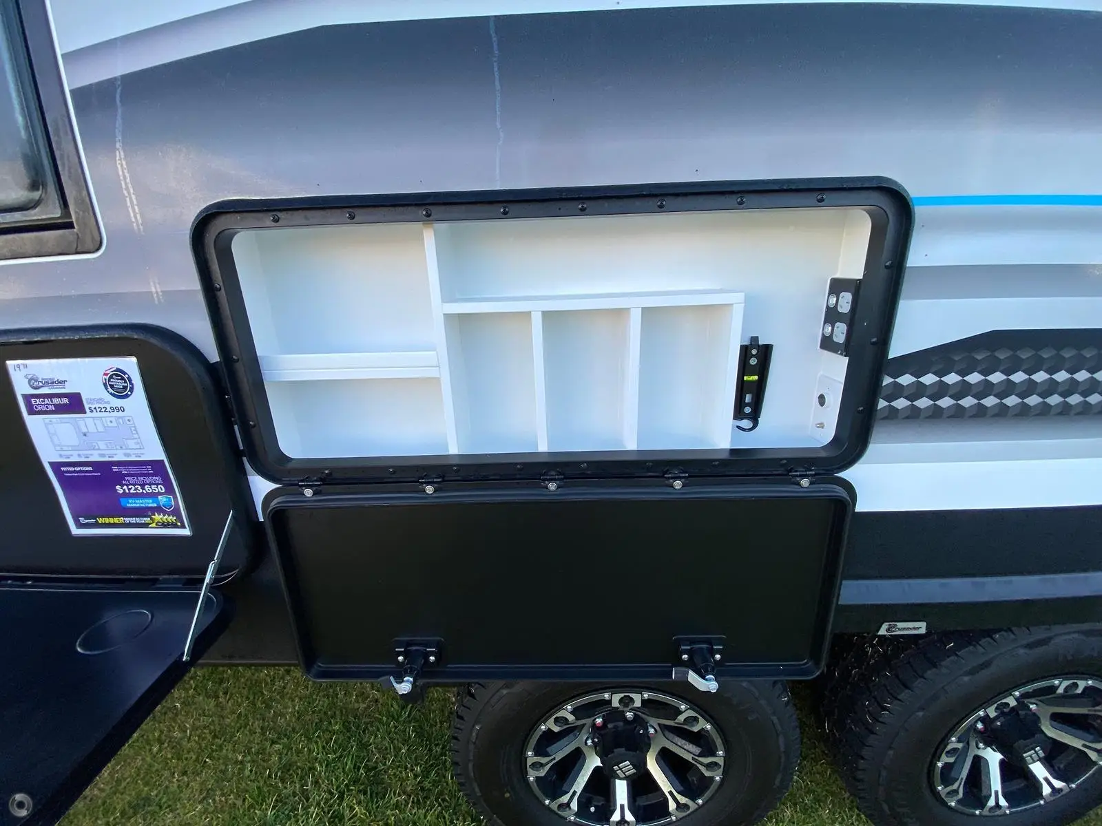 Exterior Slider Image