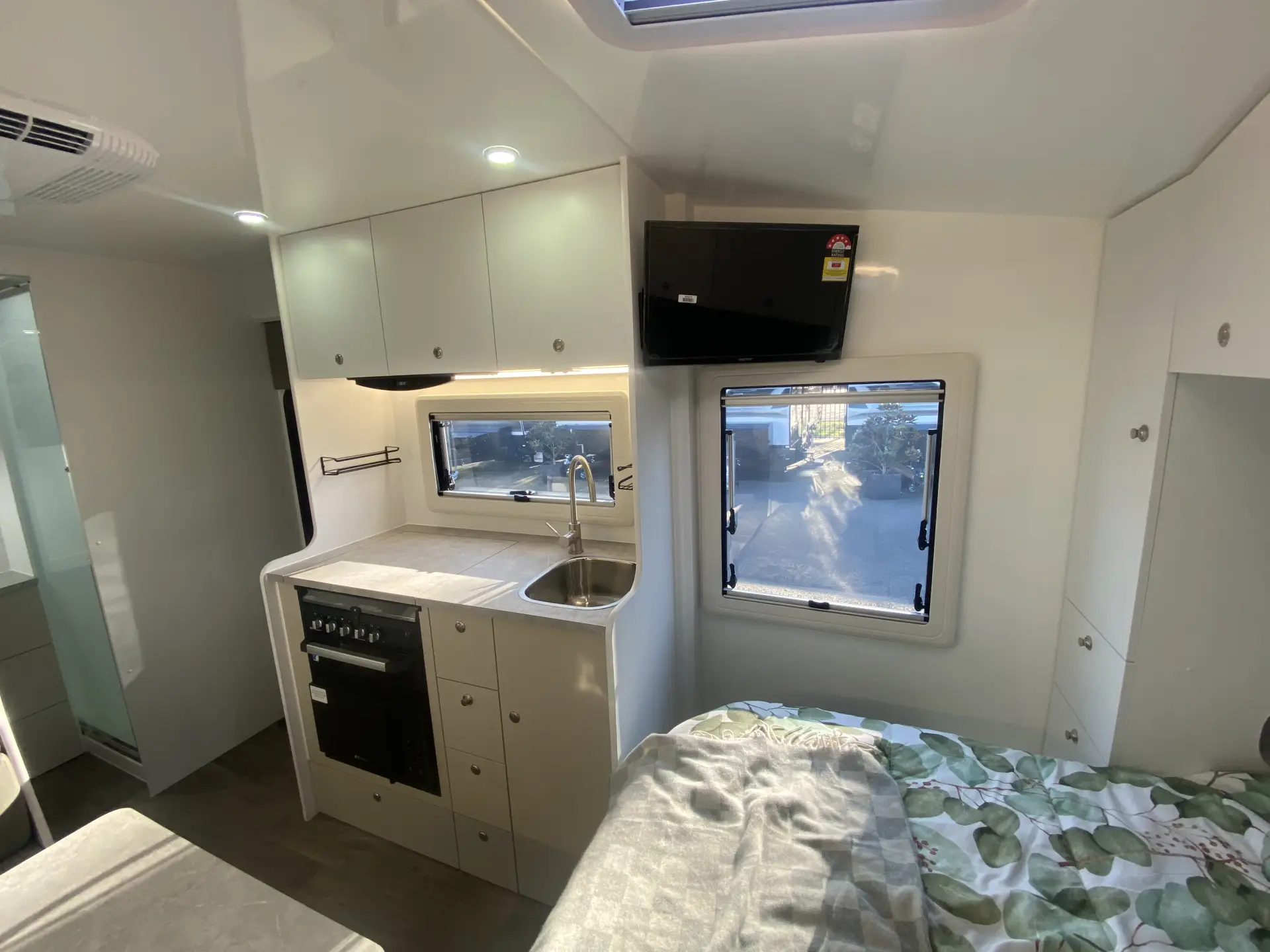 15 Series SuperX Caravan MY26