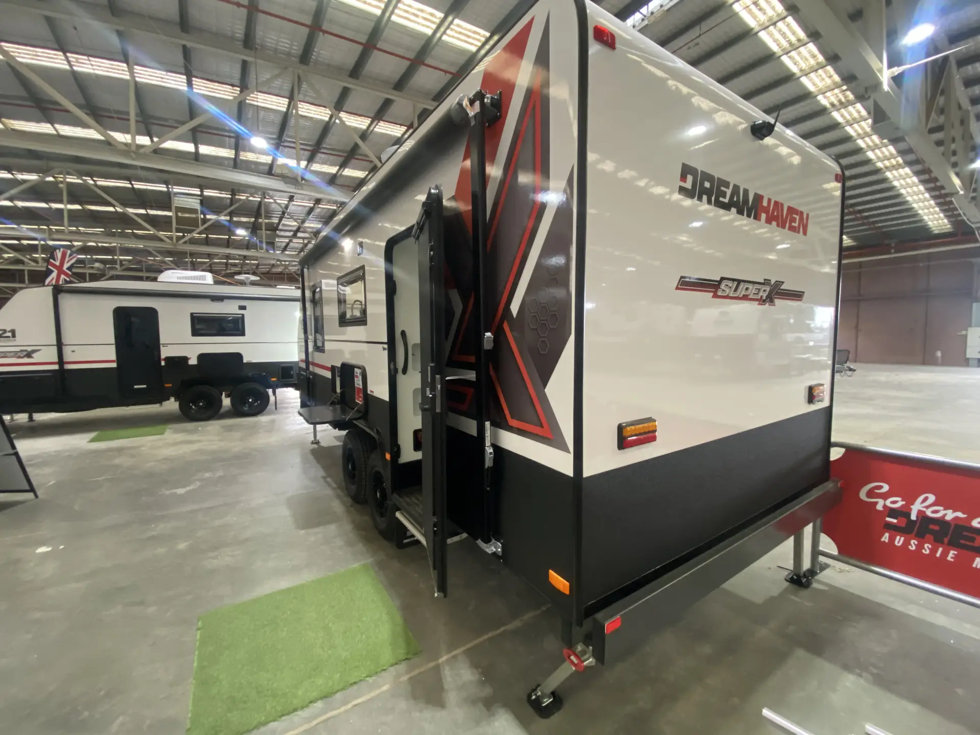 19 Series SuperX Caravan