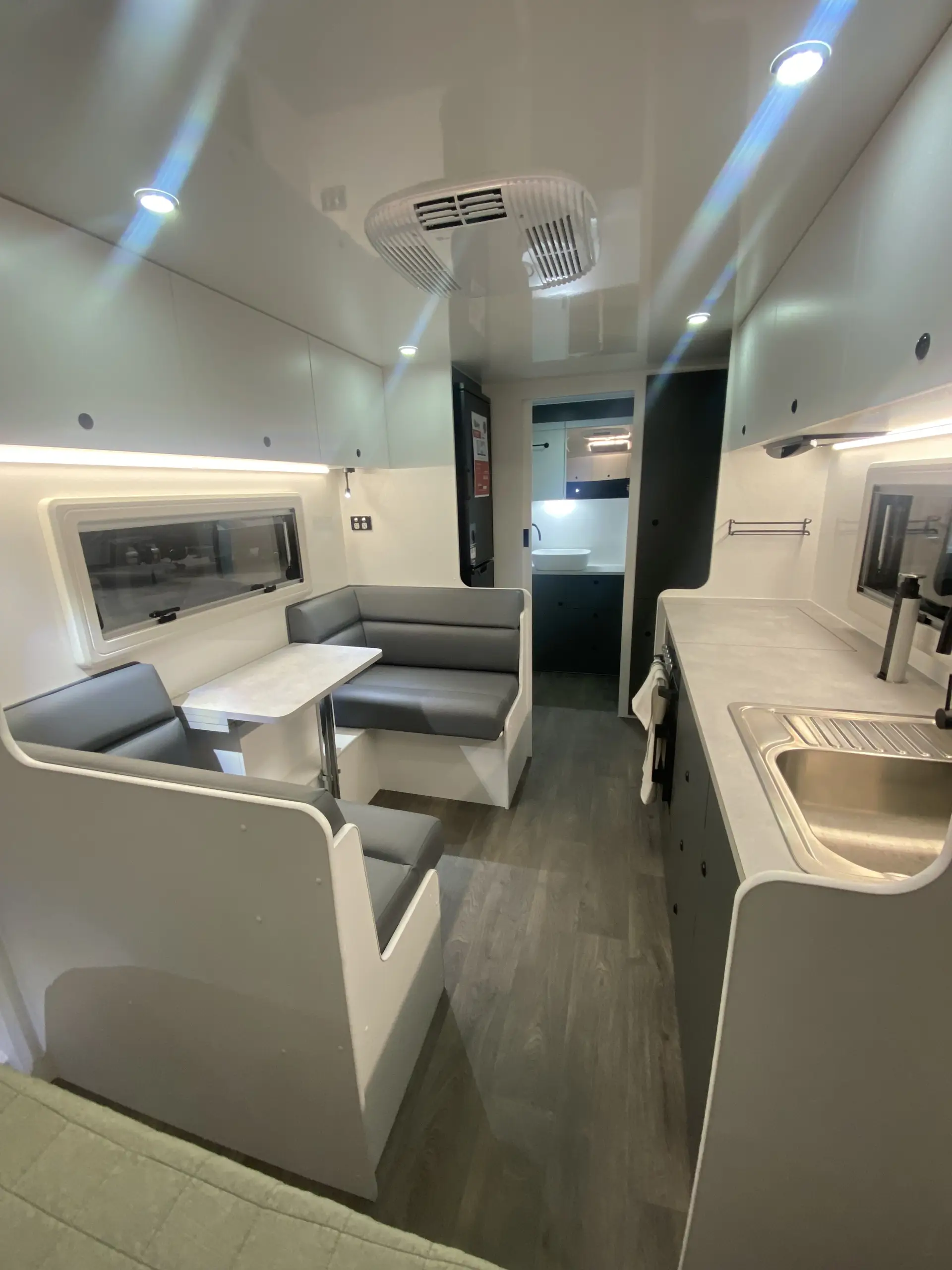 19 Series SuperX Caravan
