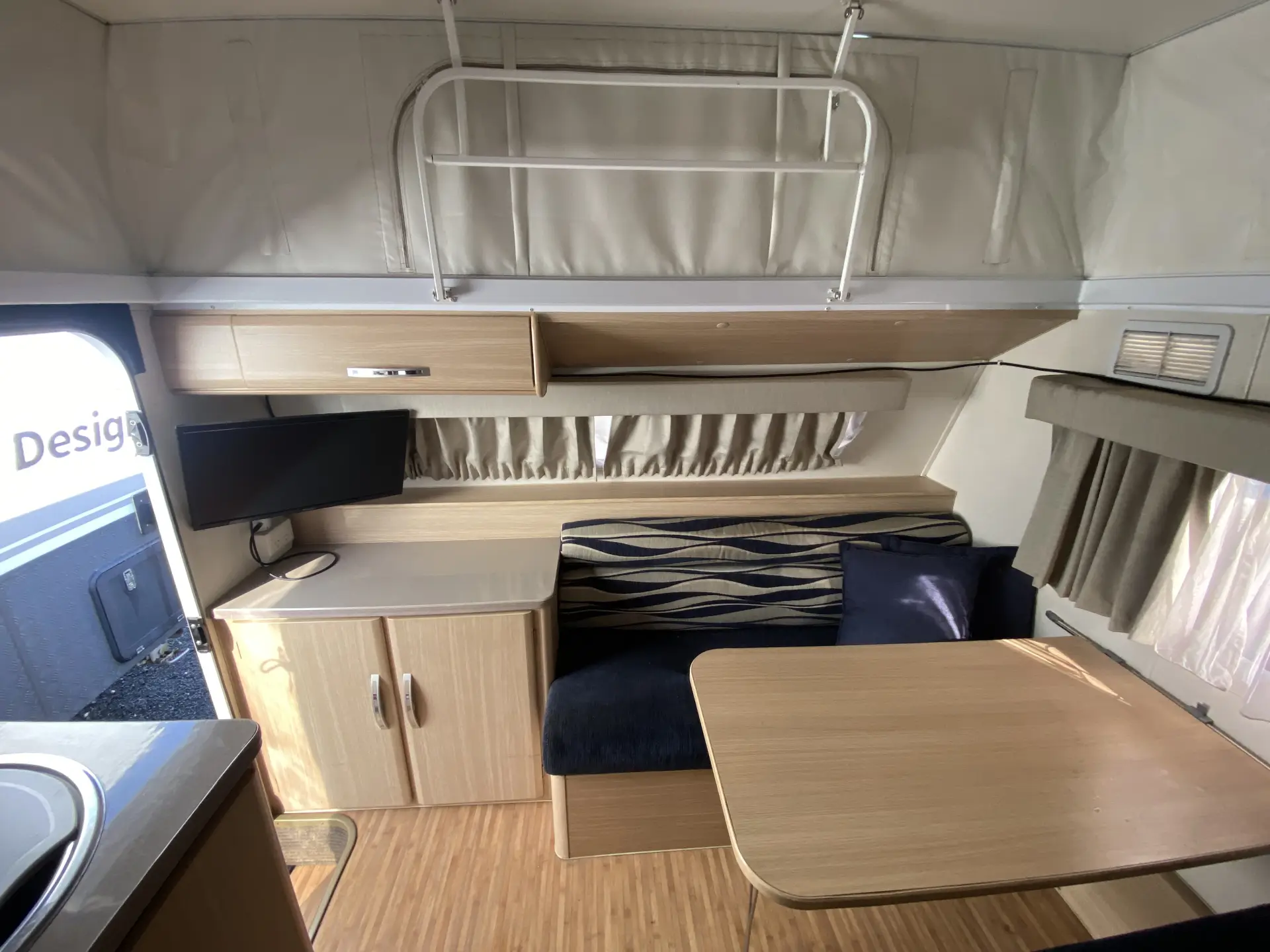2011 Jayco Discovery pop-top