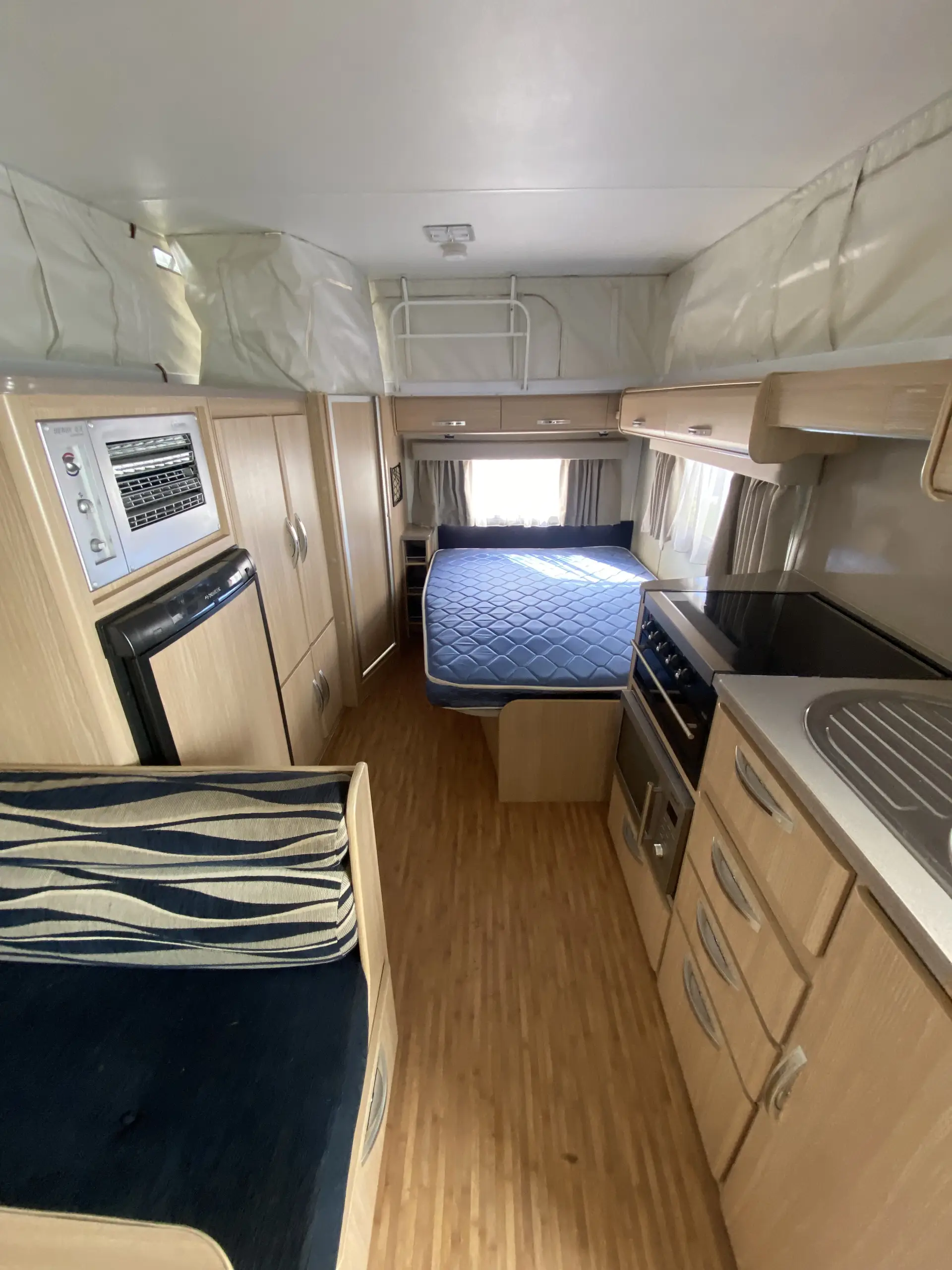 2011 Jayco Discovery pop-top