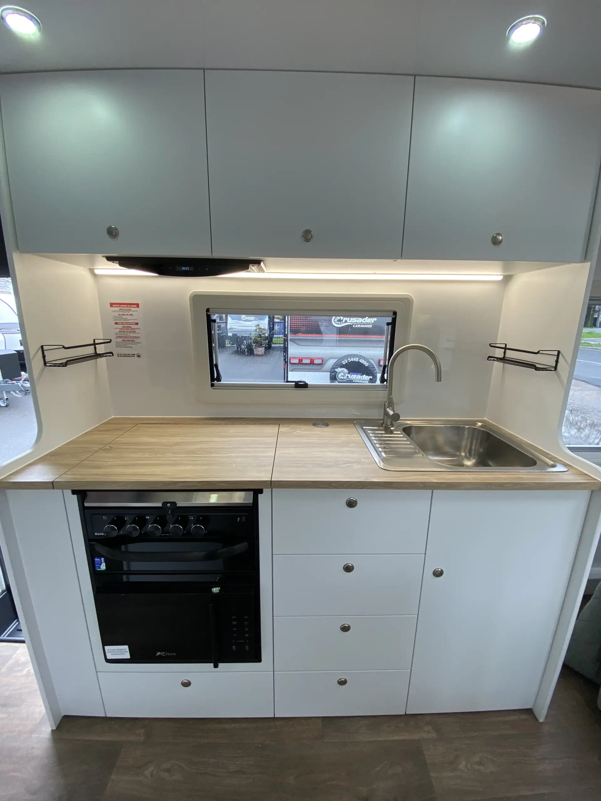 18 Series SuperX Caravan Image