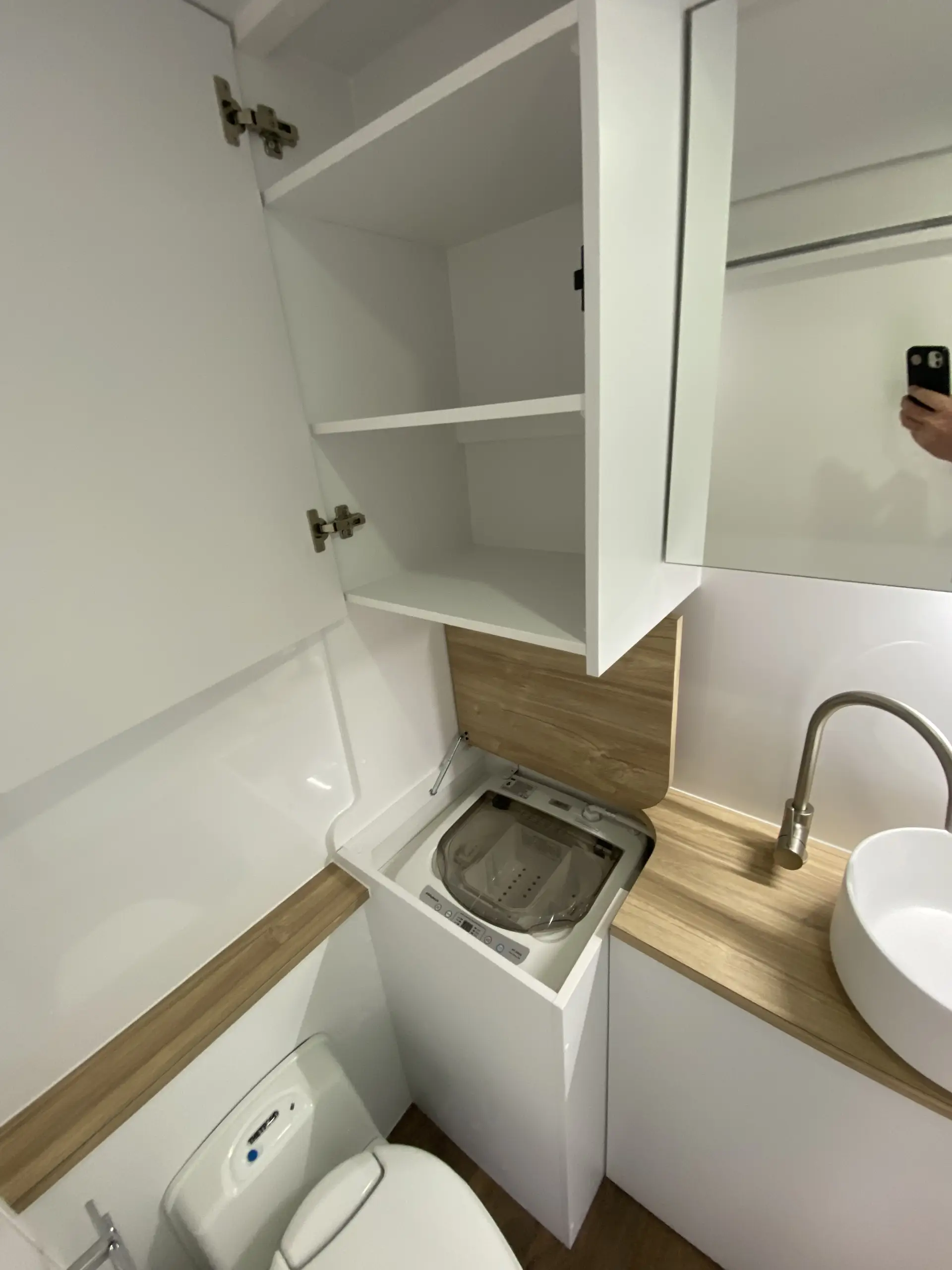 18 Series SuperX Caravan Image