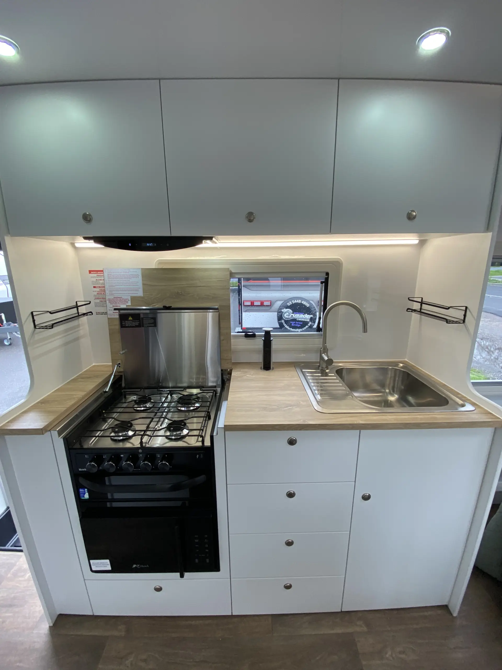 18 Series SuperX Caravan Image
