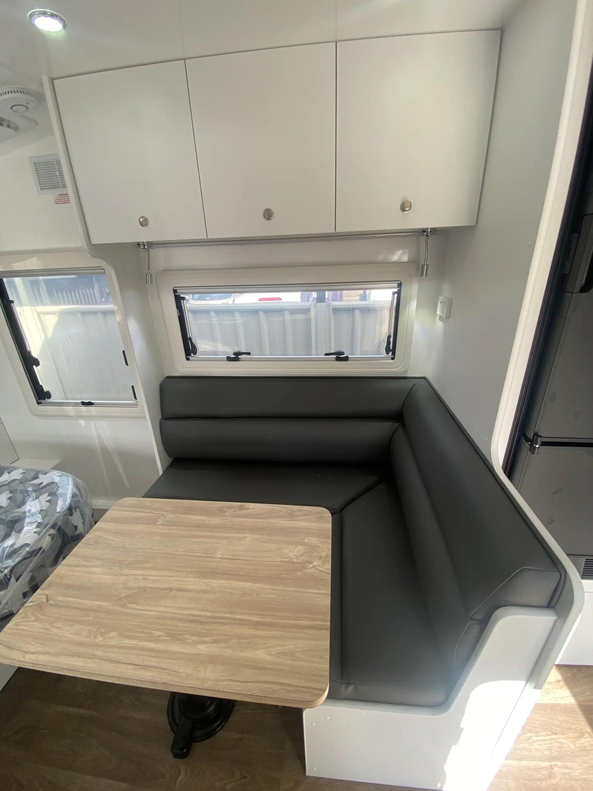 15 Series SuperX Caravan Image