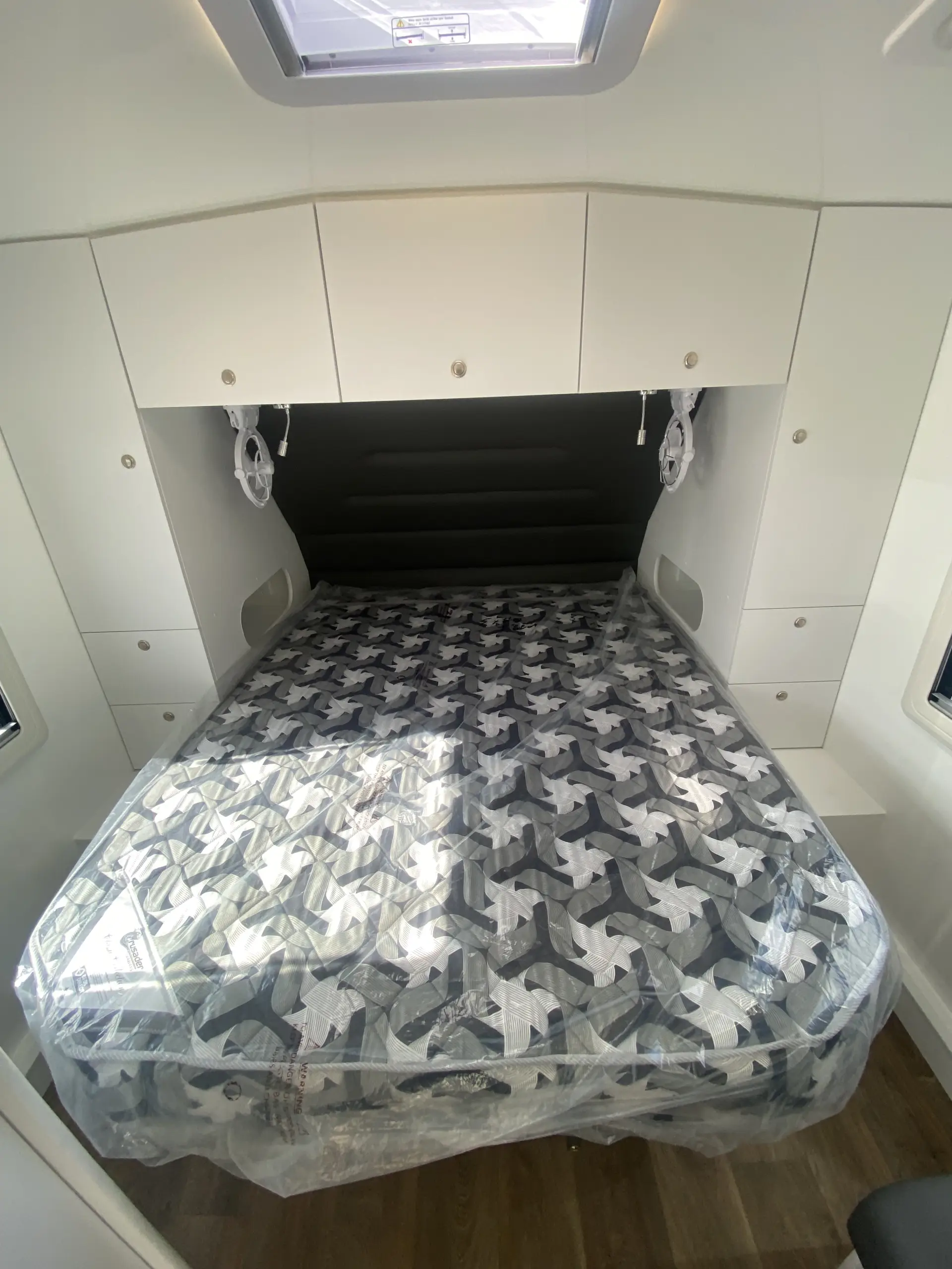 15 Series SuperX Caravan Image