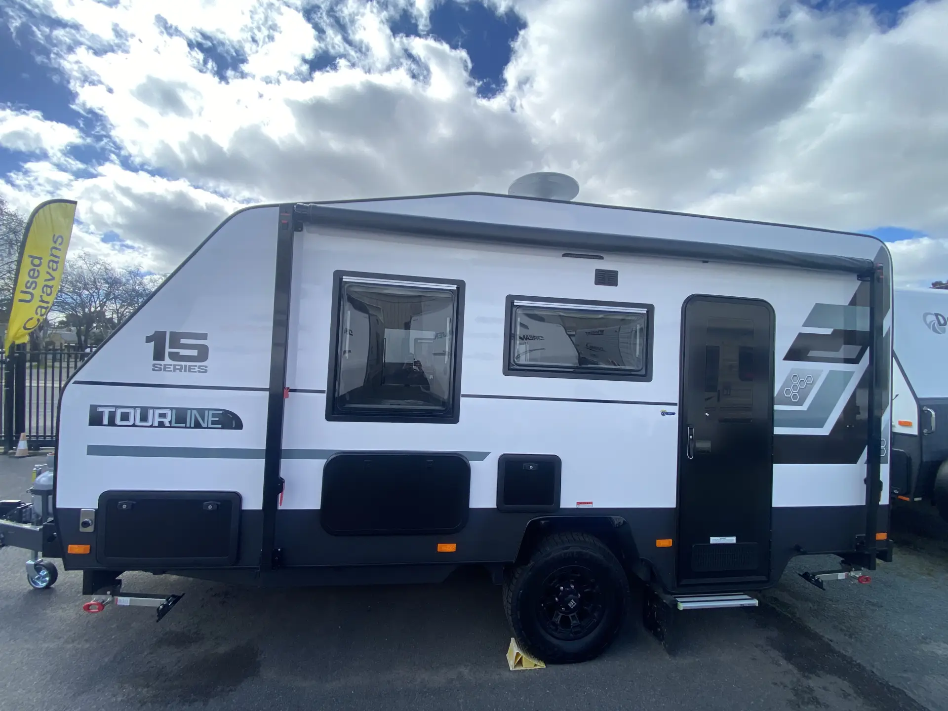 15 Series Tourline Caravan Image