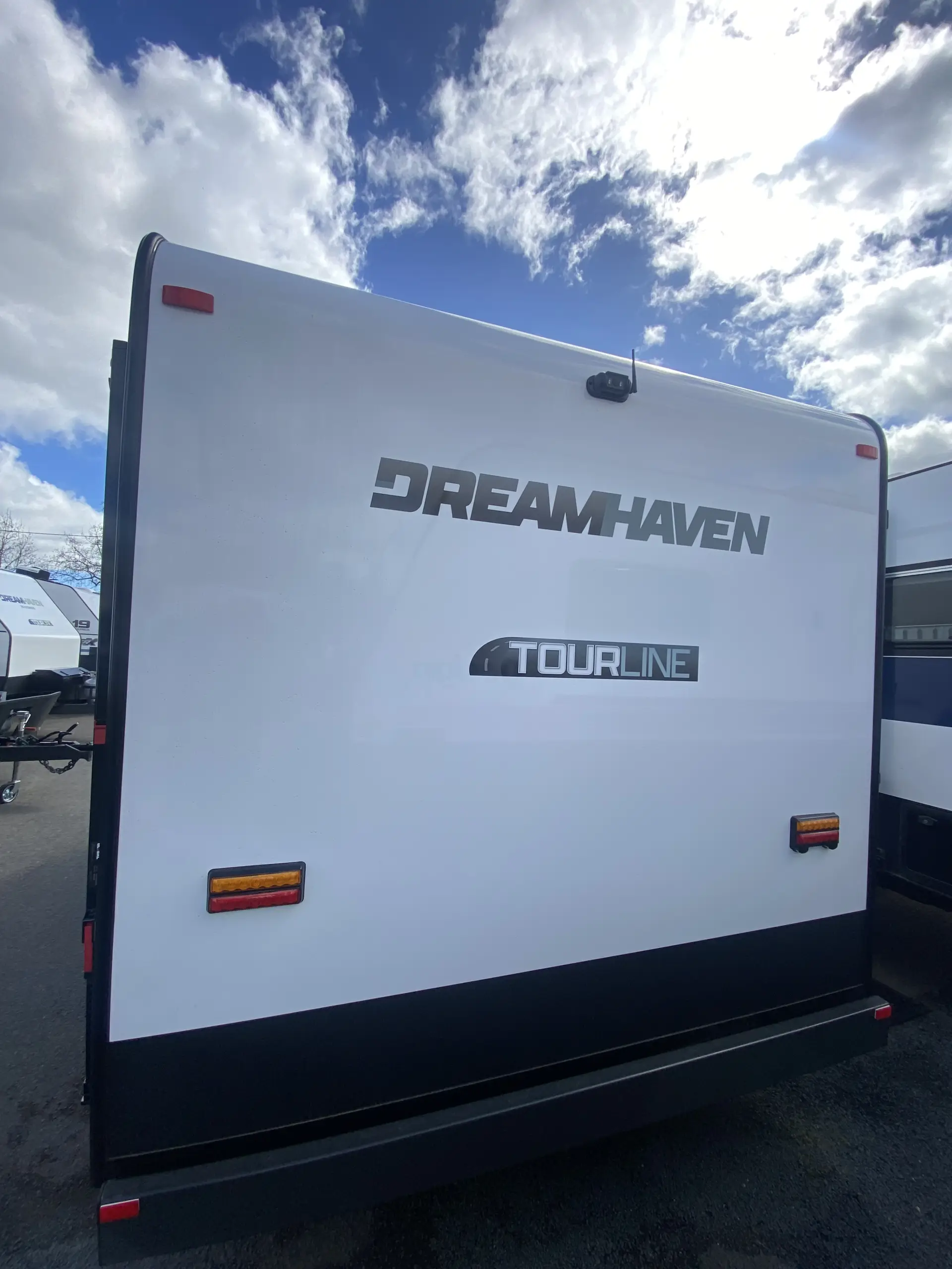 15 Series Tourline Caravan Image