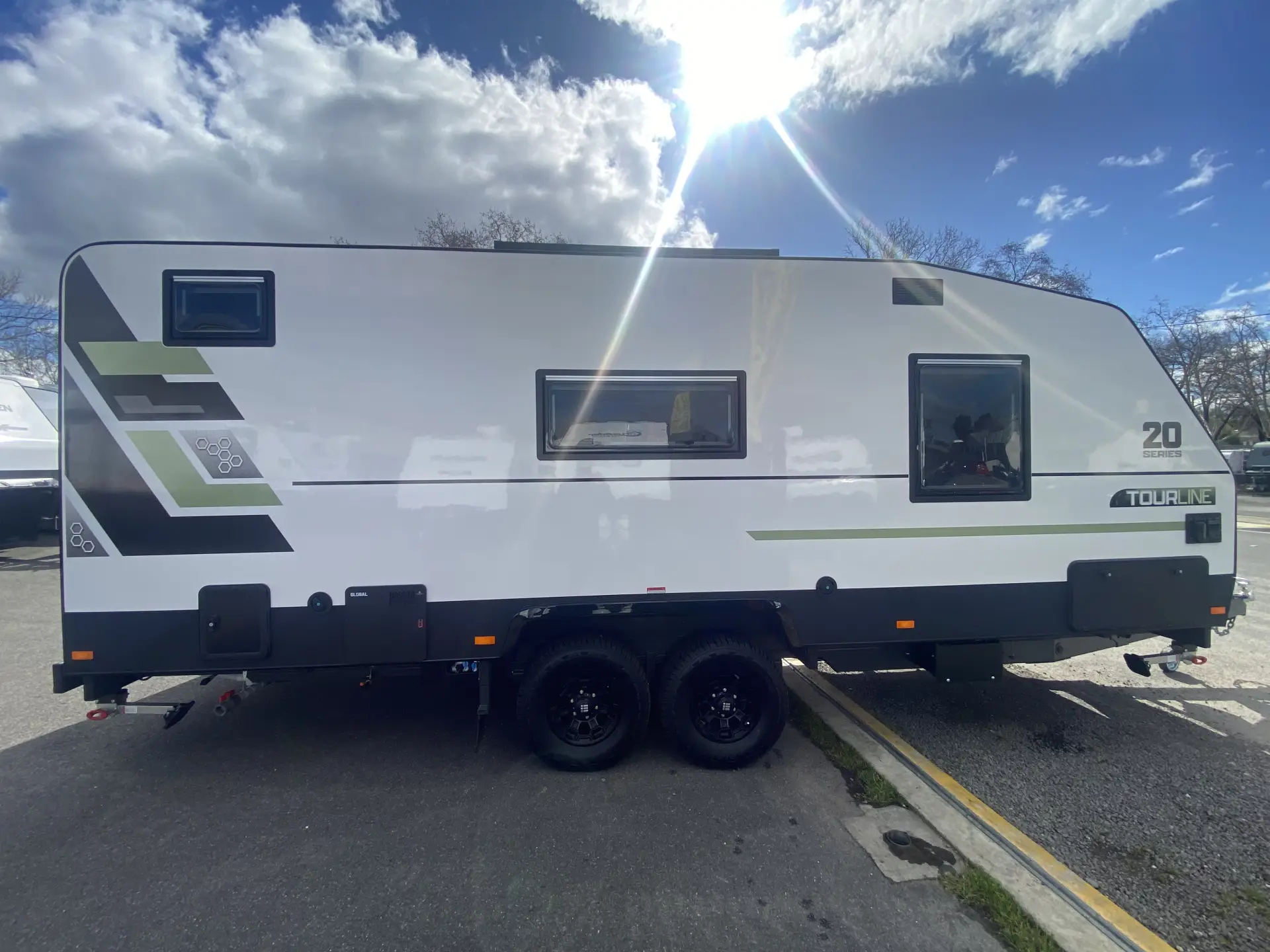20 Series Tourline Caravan Image