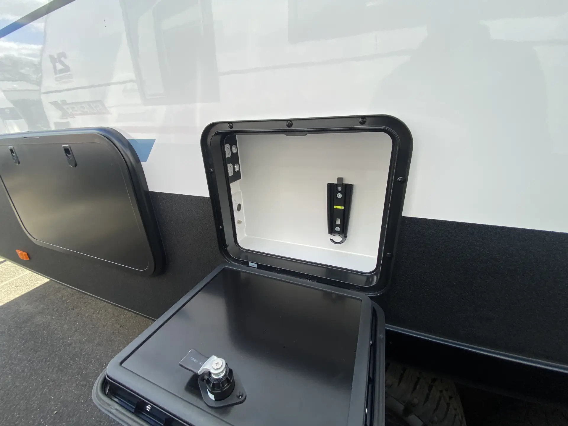 22 Series SuperX Caravan Image