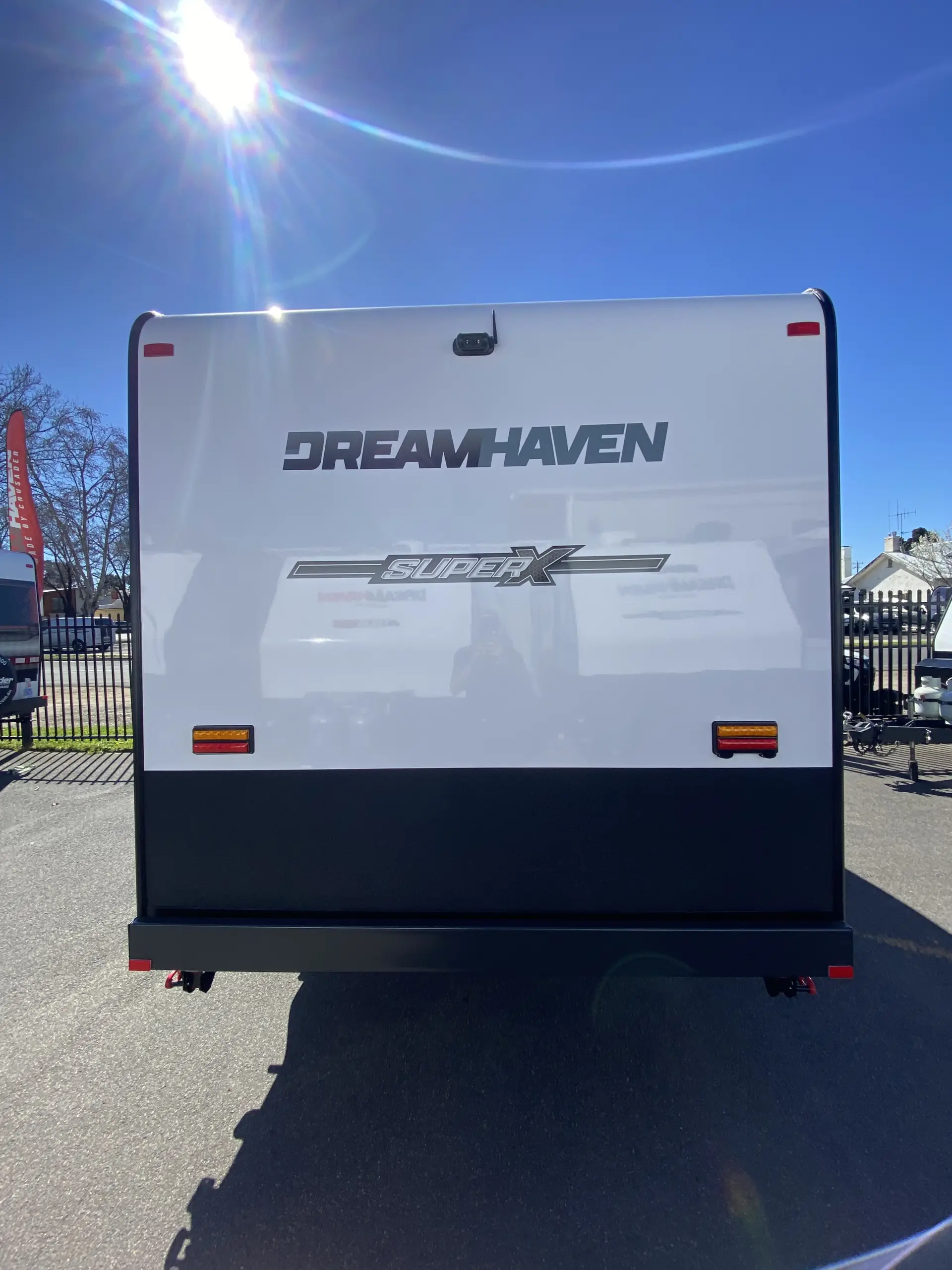 19 Series SuperX Caravan Image