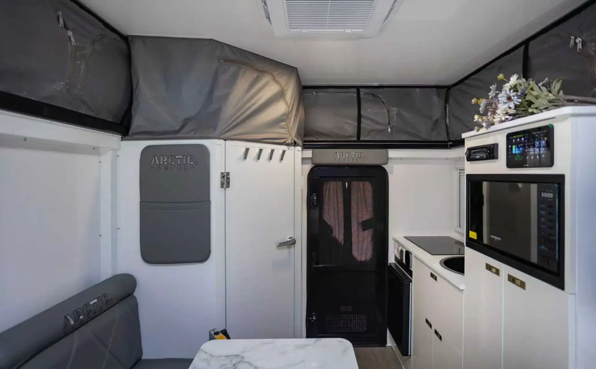 Igloo 10 Interior Image