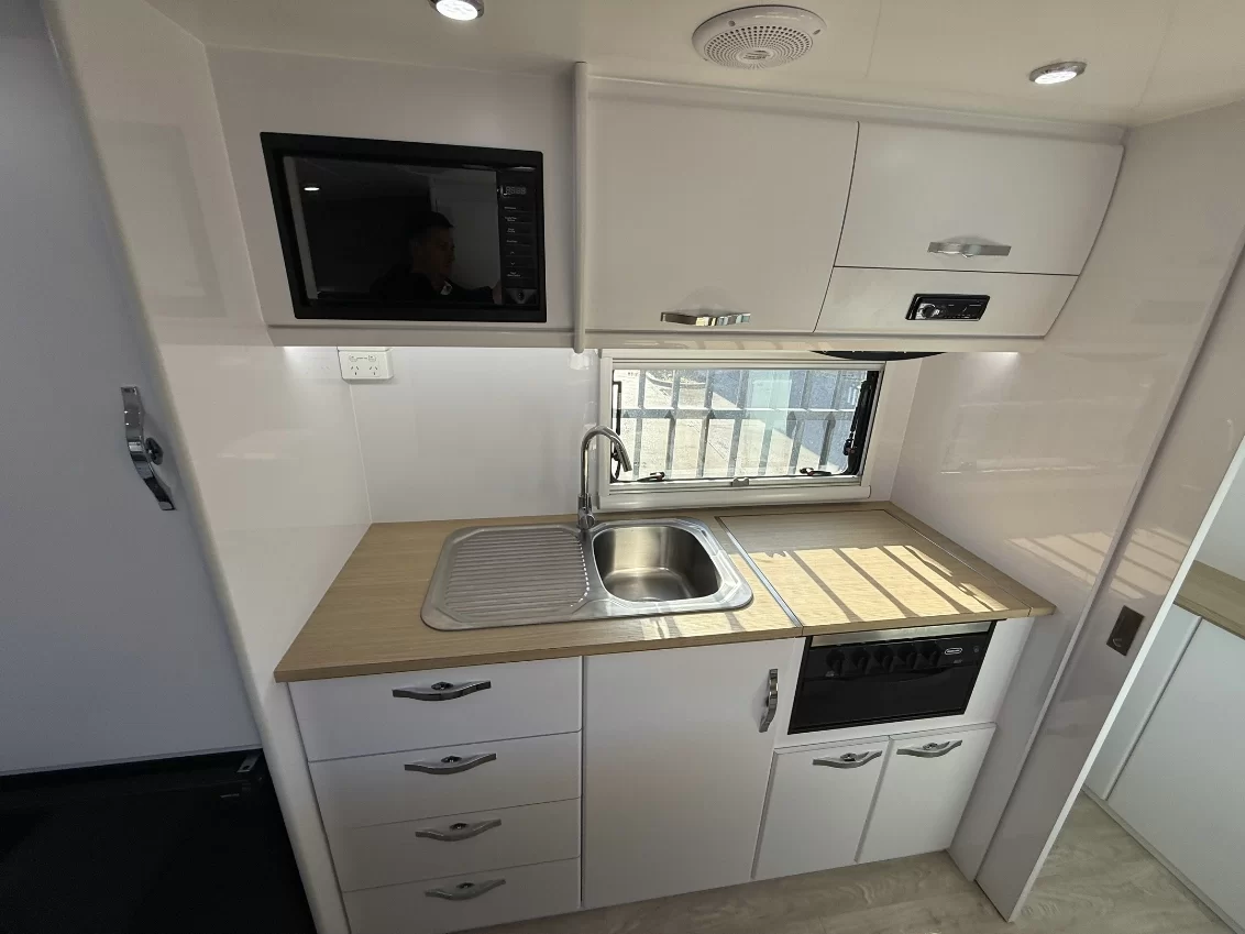 NEW 2025 SNOWY RIVER SRC16 caravan