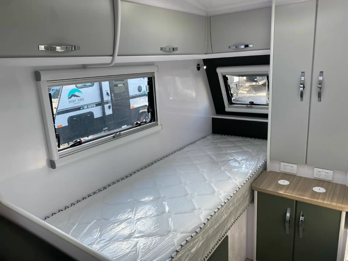 NEW 2025 SNOWY RIVER SRC22 caravan