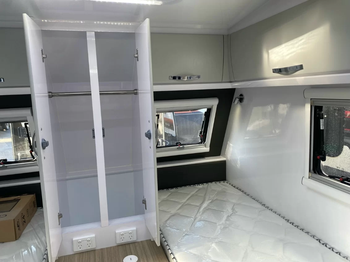 NEW 2025 SNOWY RIVER SRC22 caravan