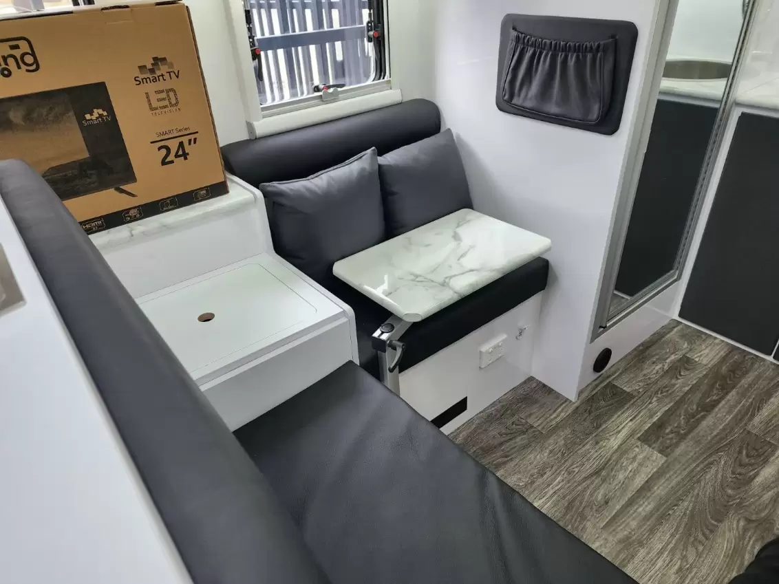 NEW 2025 SNOWY RIVER SRH13