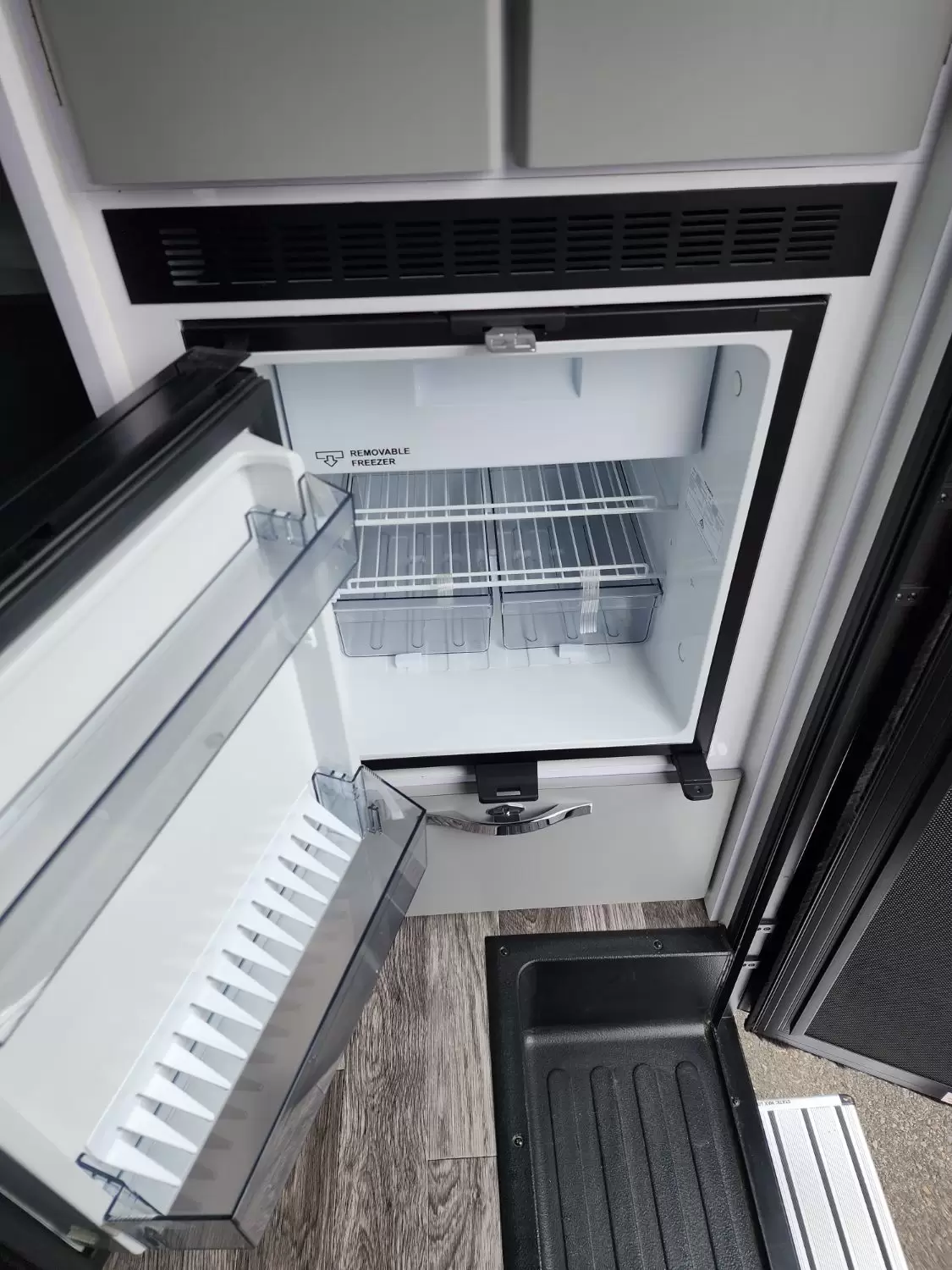 NEW 2025 SNOWY RIVER SRH13