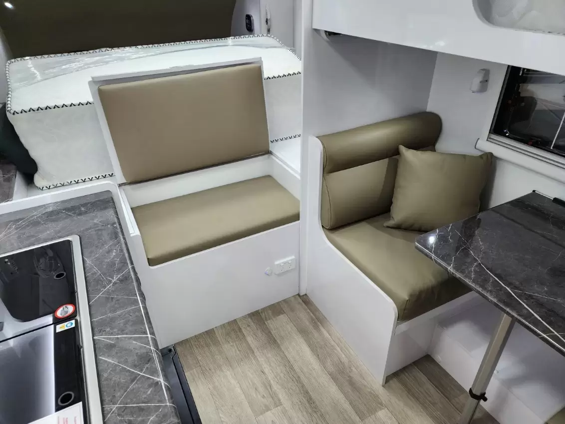 NEW 2025 SNOWY RIVER SRH16F 1 BUNK