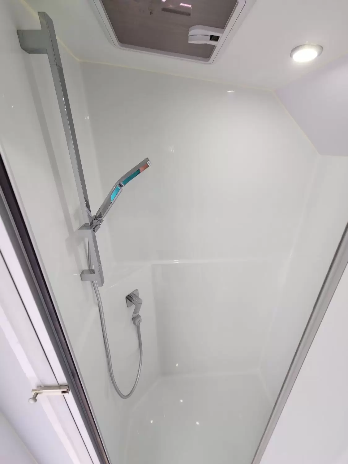 NEW 2025 SNOWY RIVER SRC19E