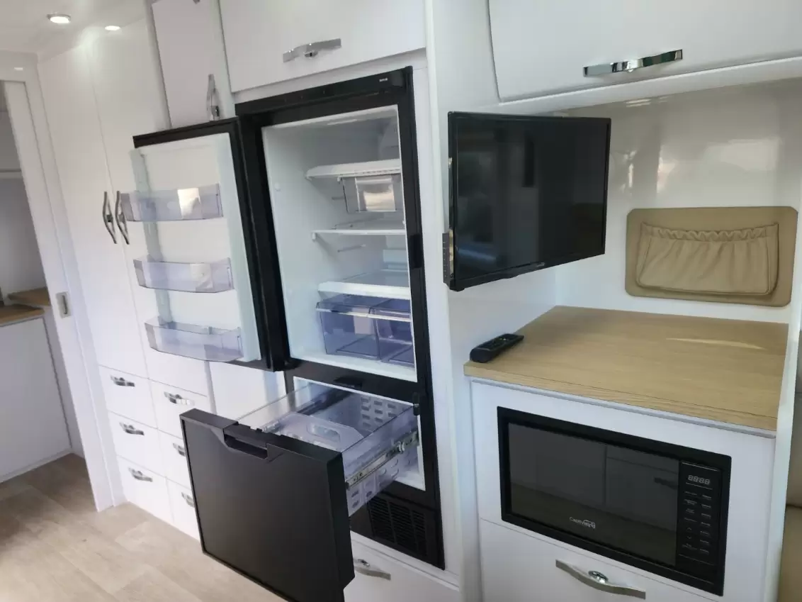 NEW 2025 SNOWY RIVER SRC19E