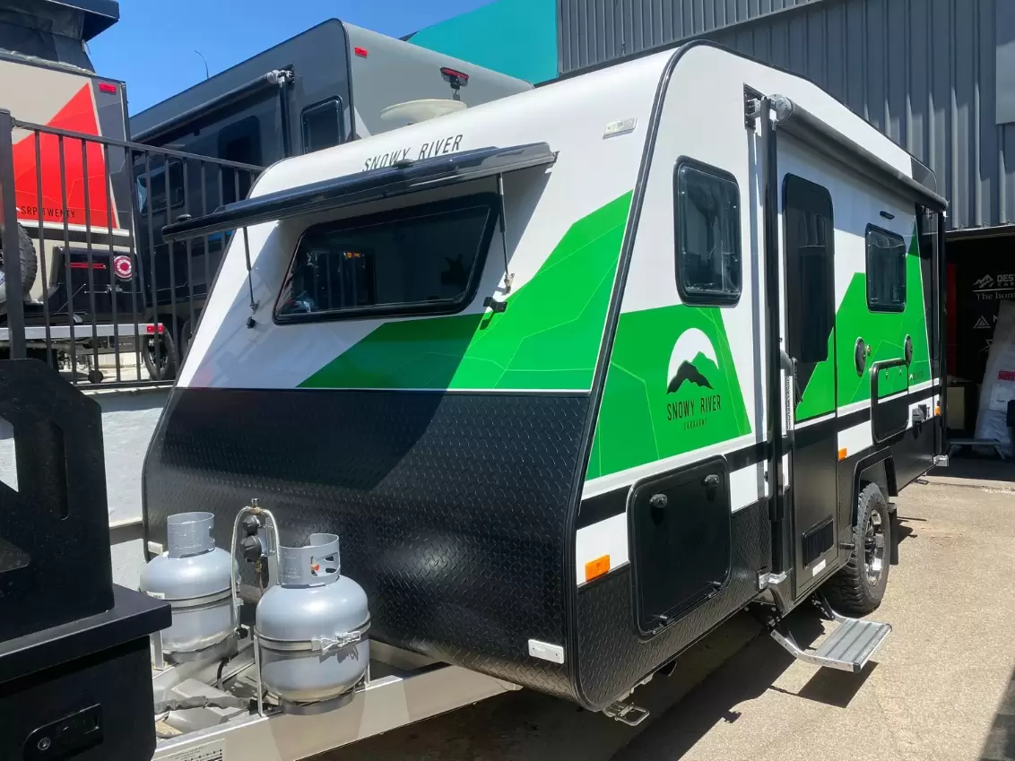 NEW 2025 SNOWY RIVER SRC16