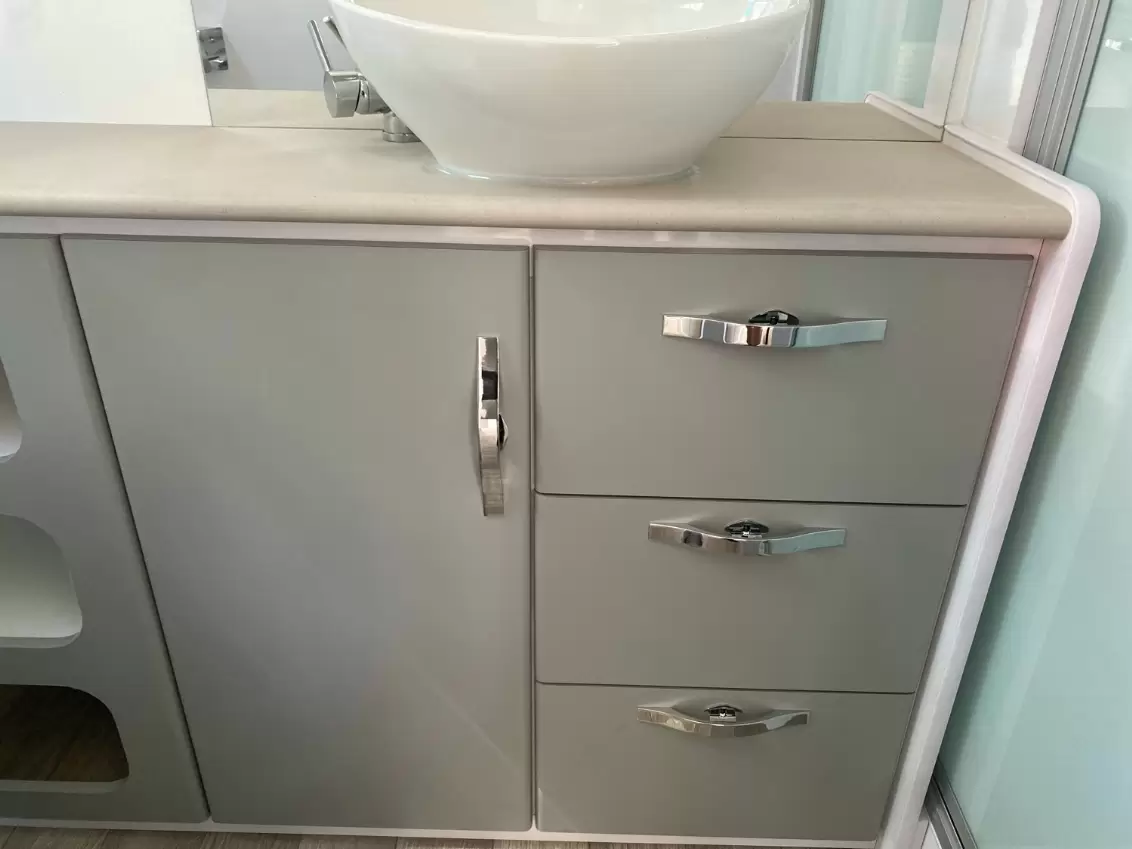 NEW 2025 SNOWY RIVER SRC16