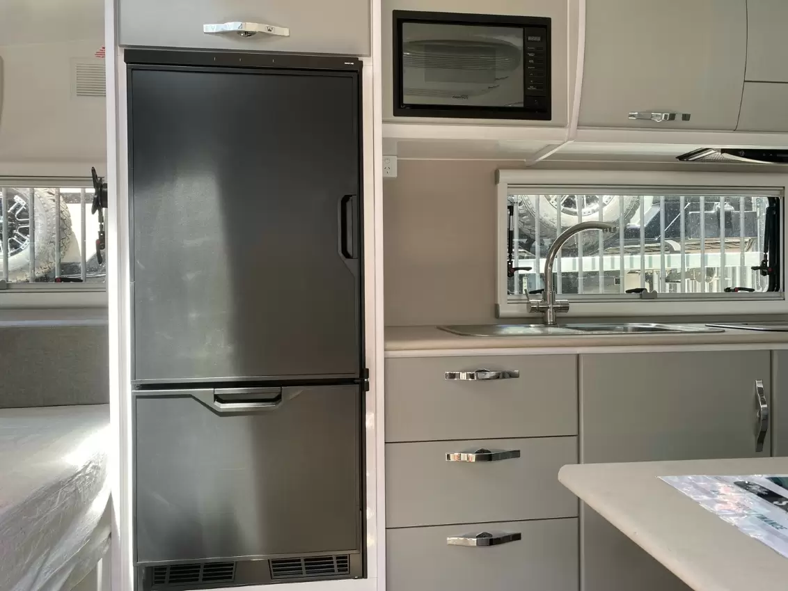 NEW 2025 SNOWY RIVER SRC16