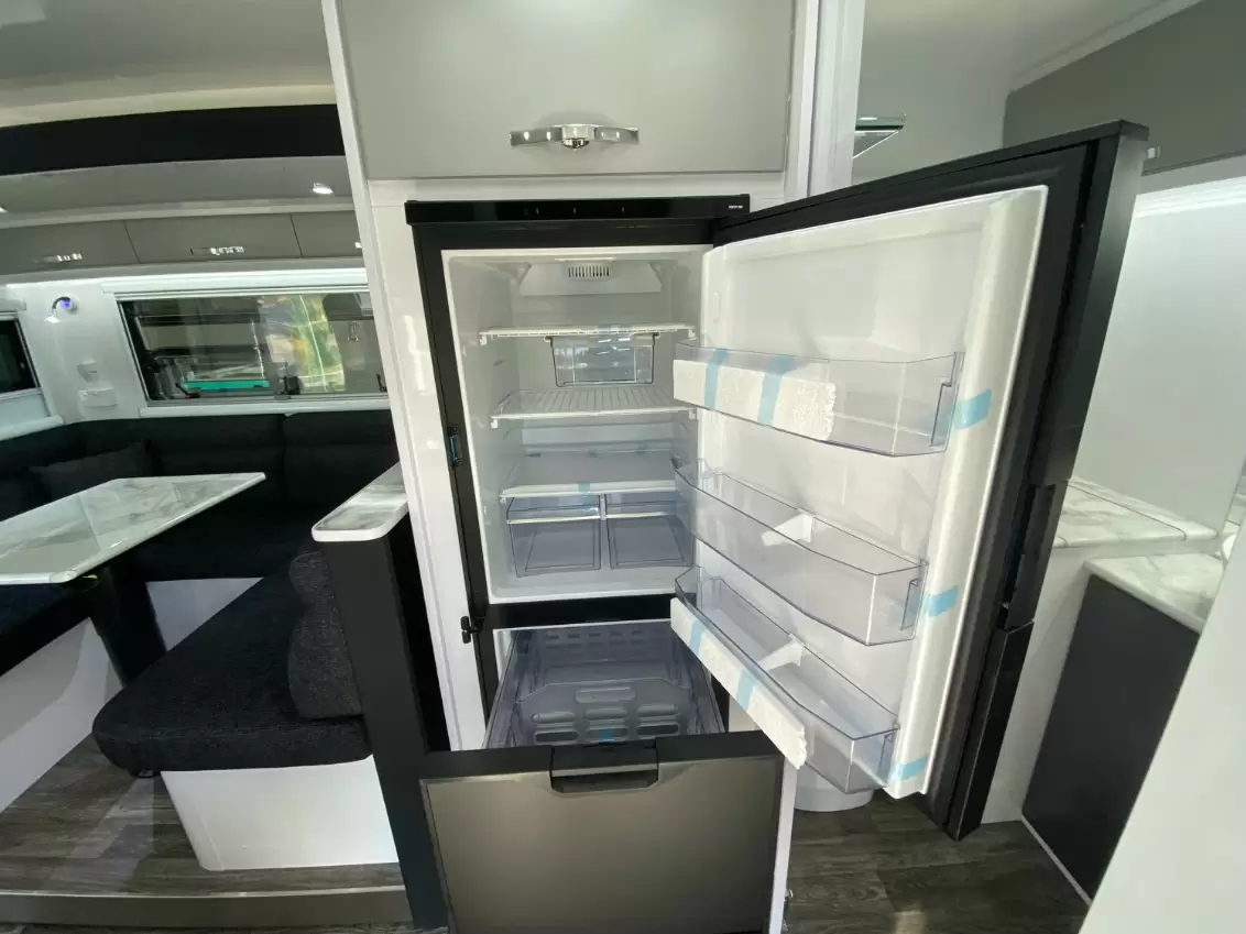 NEW 2025 SNOWY RIVER SRC21S