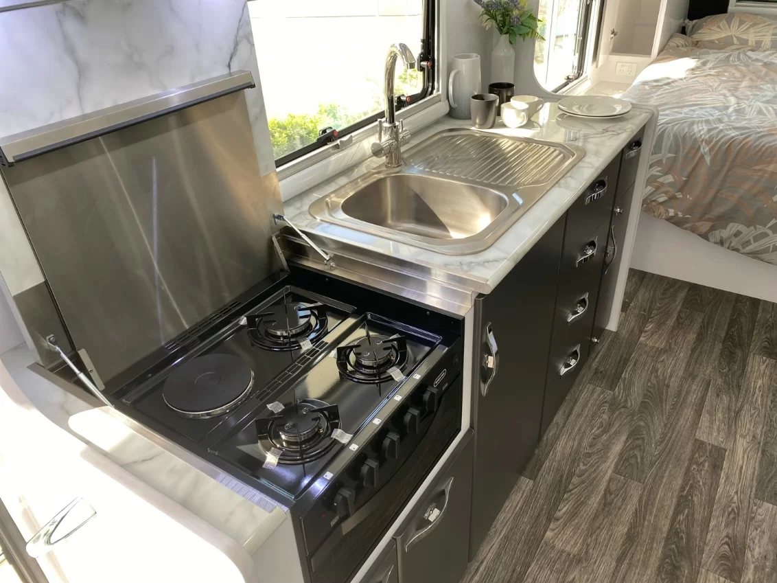 NEW 2025 SNOWY RIVER SRC21S caravan