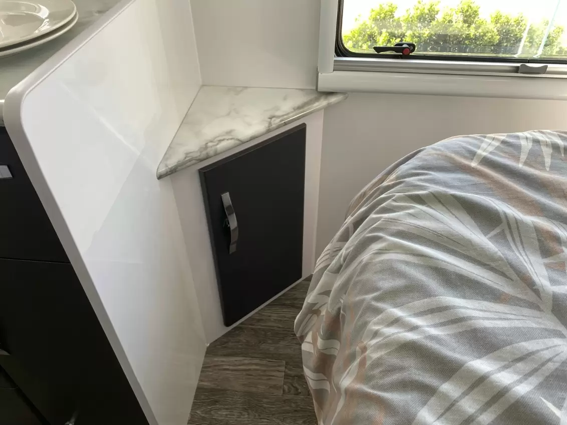 NEW 2025 SNOWY RIVER SRC21S