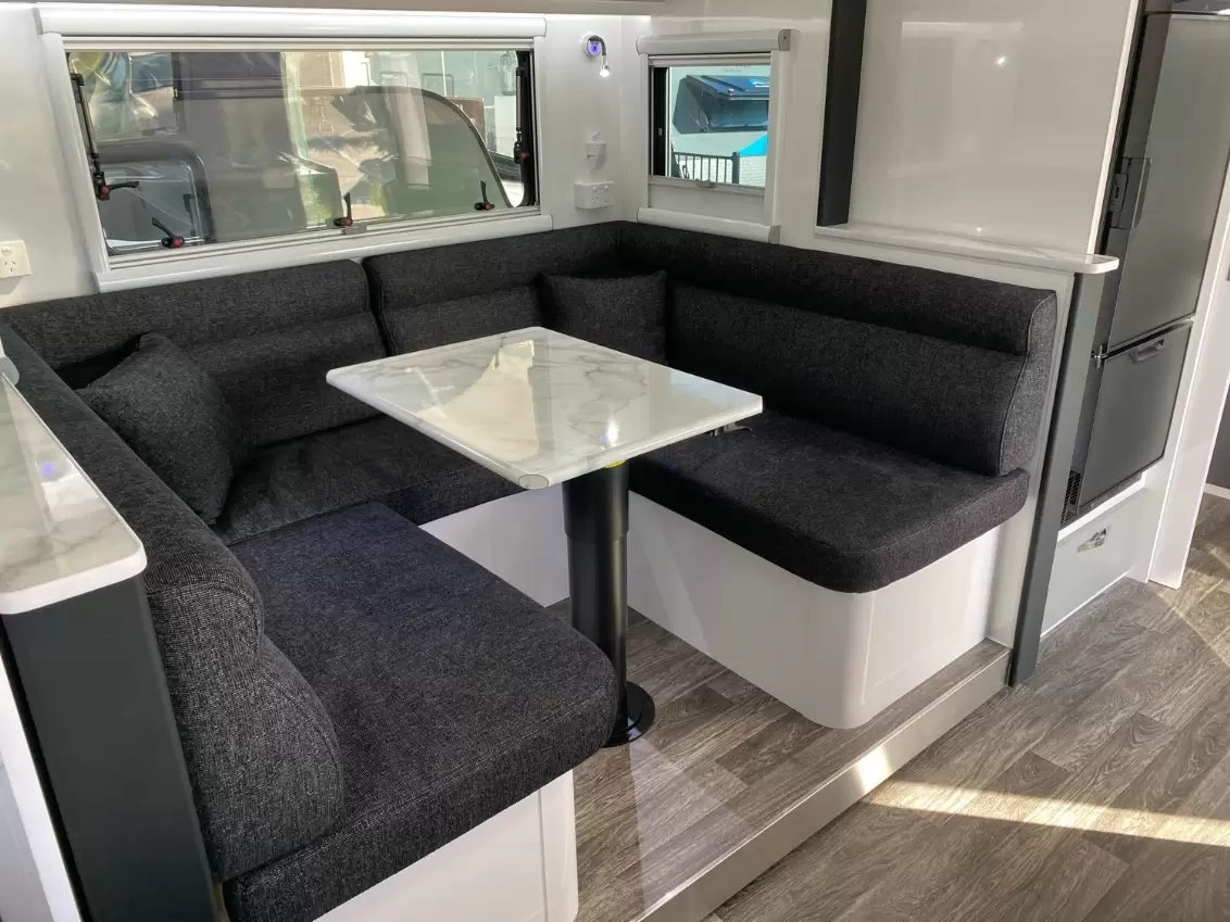 NEW 2025 SNOWY RIVER SRC21S