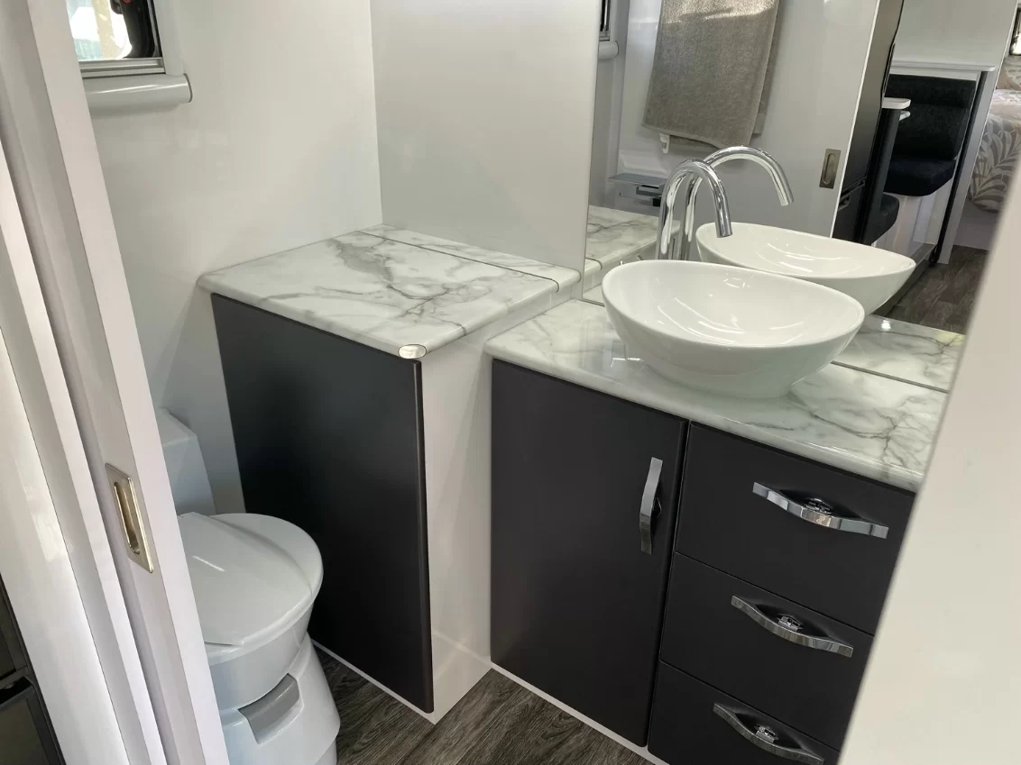 NEW 2025 SNOWY RIVER SRC21S caravan