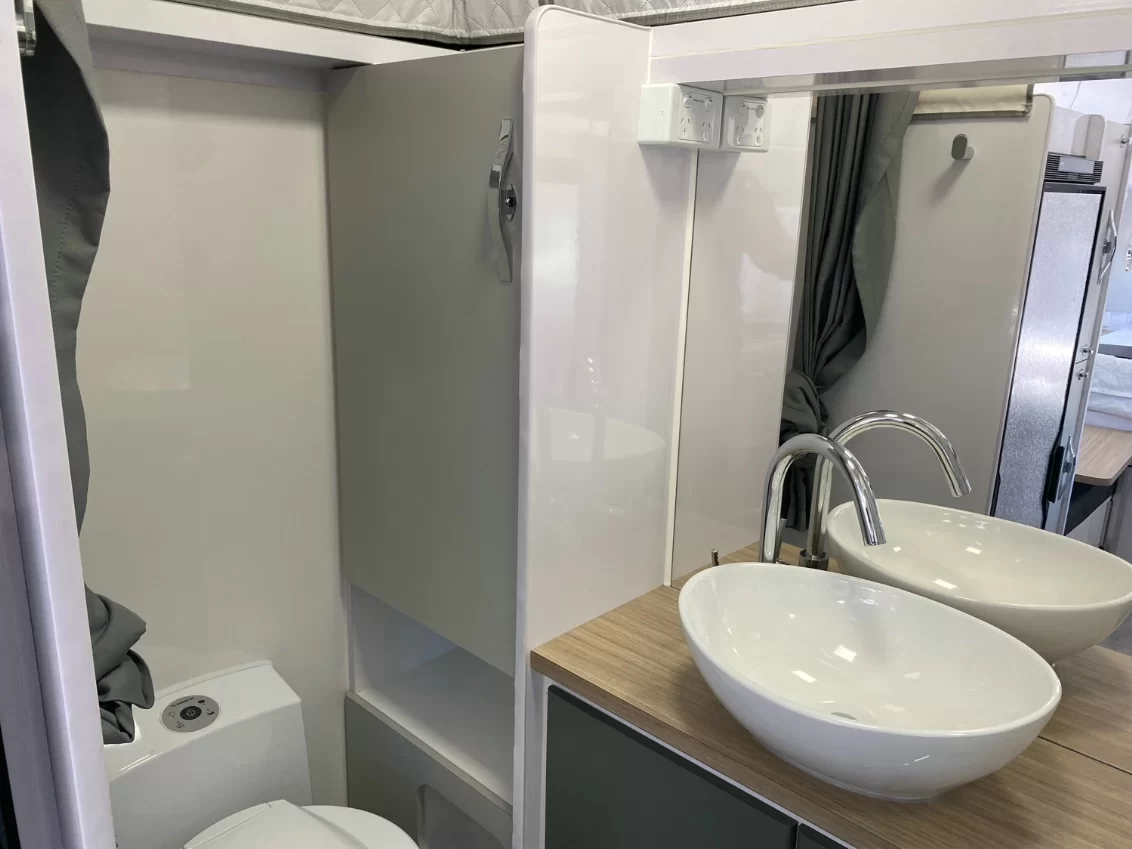 NEW 2025 SNOWY RIVER SRH16 caravan