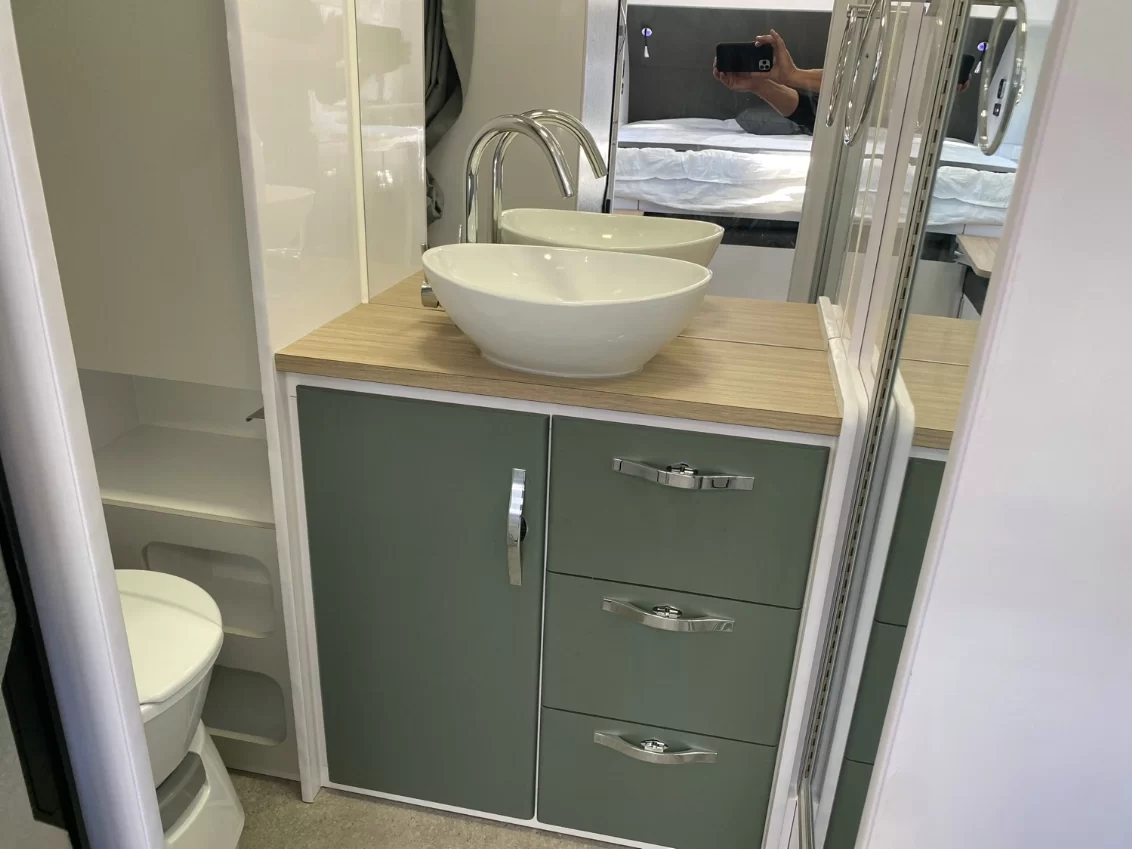 NEW 2025 SNOWY RIVER SRH16 caravan