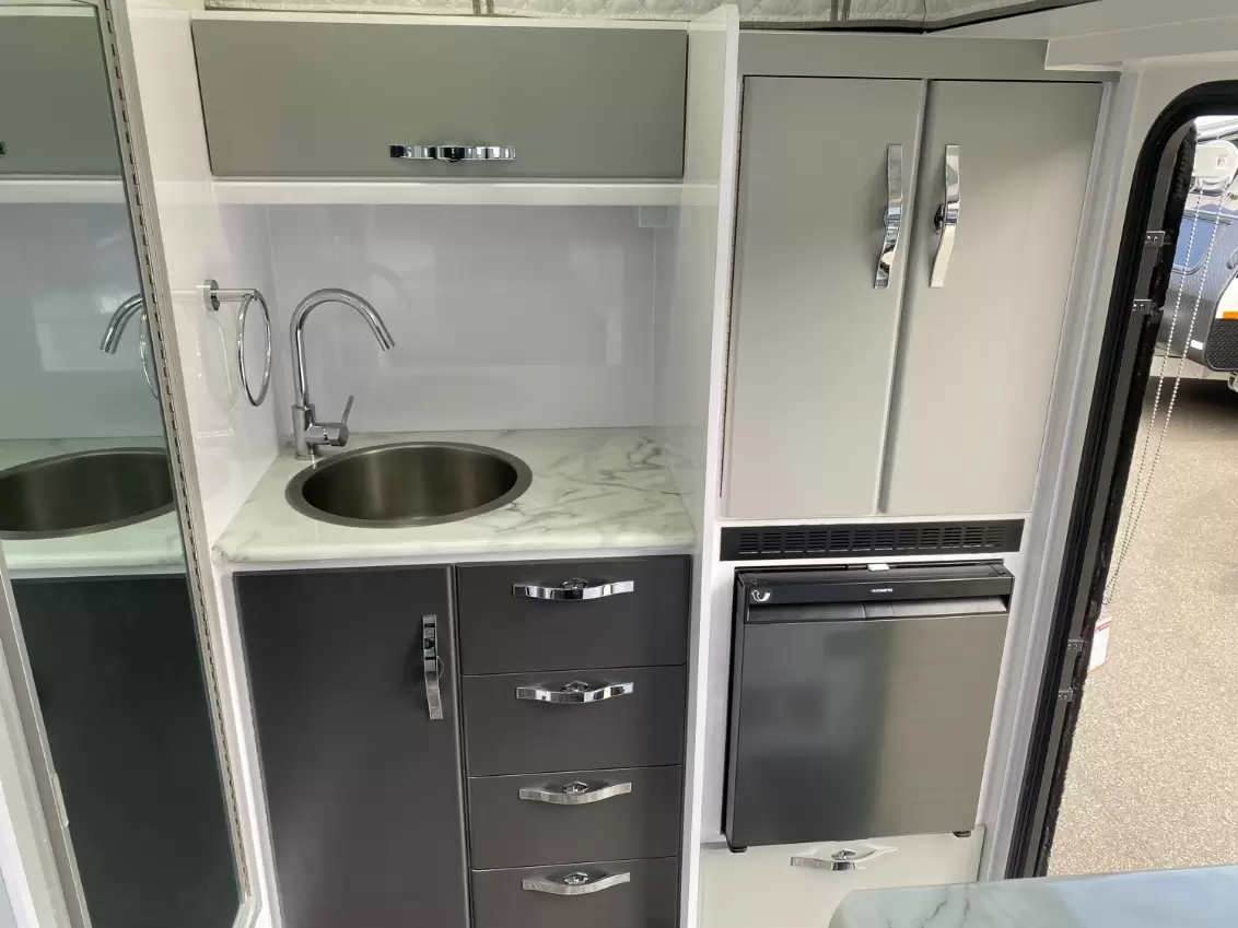 NEW 2025 SNOWY RIVER SRH13