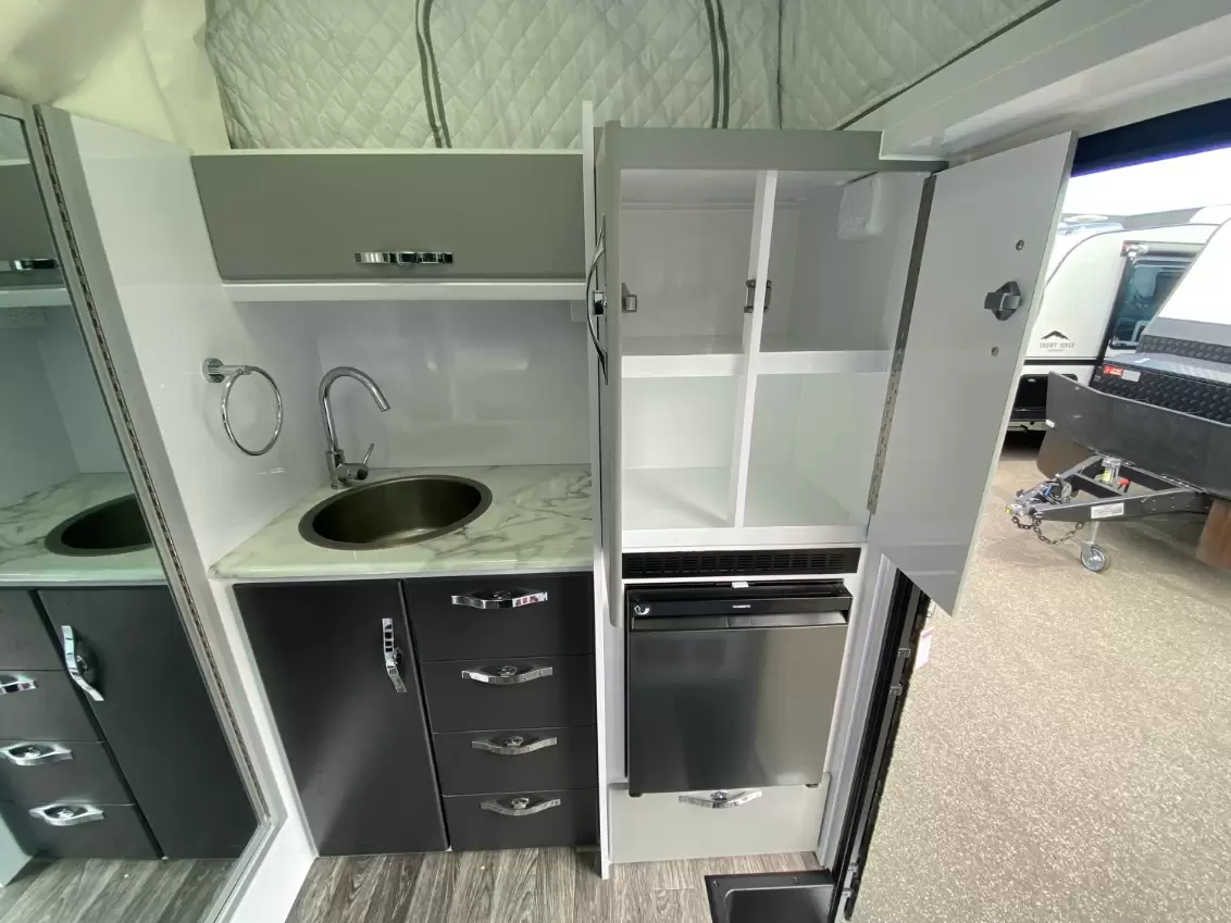 NEW 2025 SNOWY RIVER SRH13