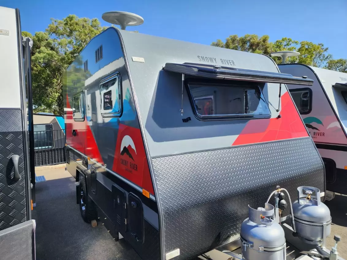 NEW 2025 SNOWY RIVER SRC14