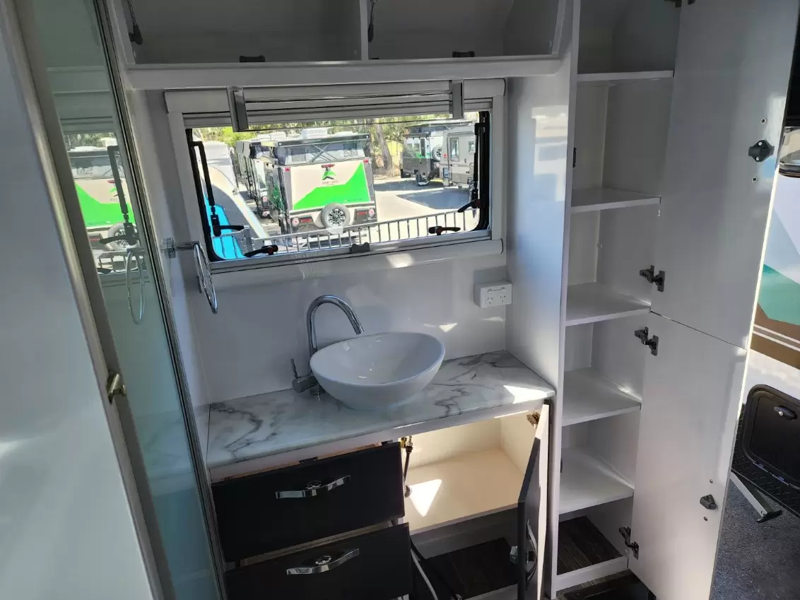 NEW 2025 SNOWY RIVER SRC14