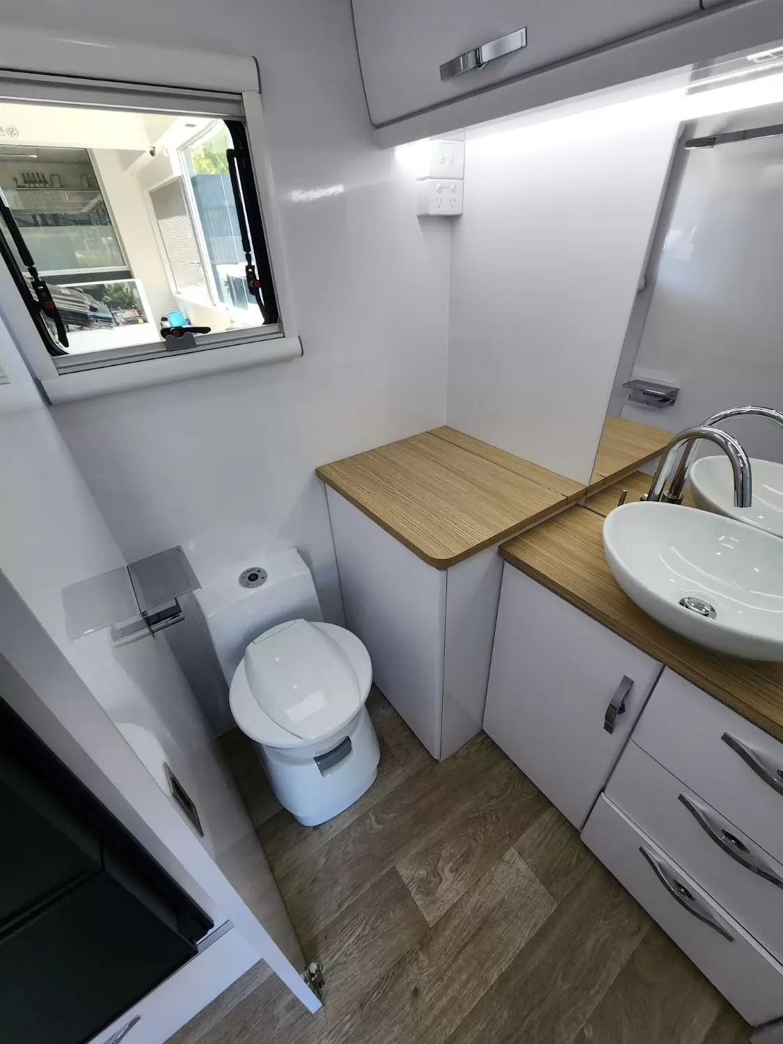 NEW 2026 SNOWY RIVER SRC22S