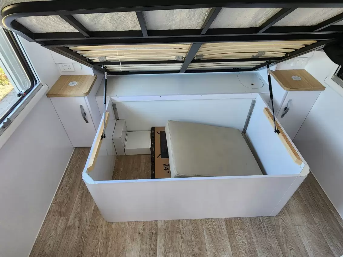 NEW 2026 SNOWY RIVER SRC22S