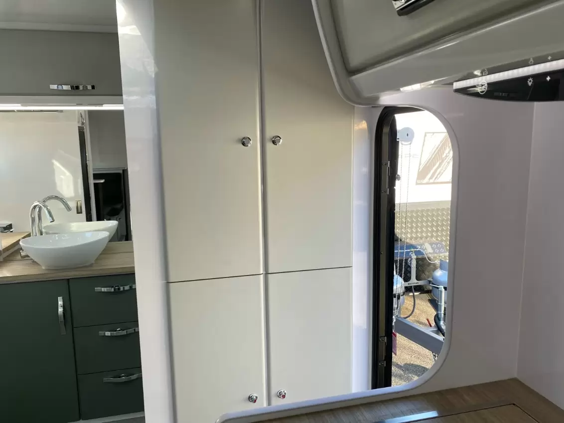 NEW 2026 SNOWY RIVER SRC22S