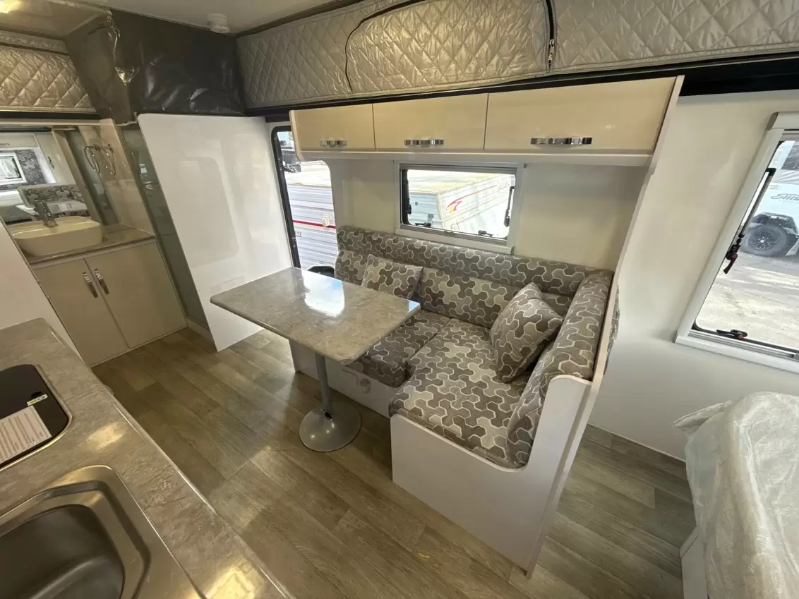 USED 2023 SNOWY RIVER SRP19