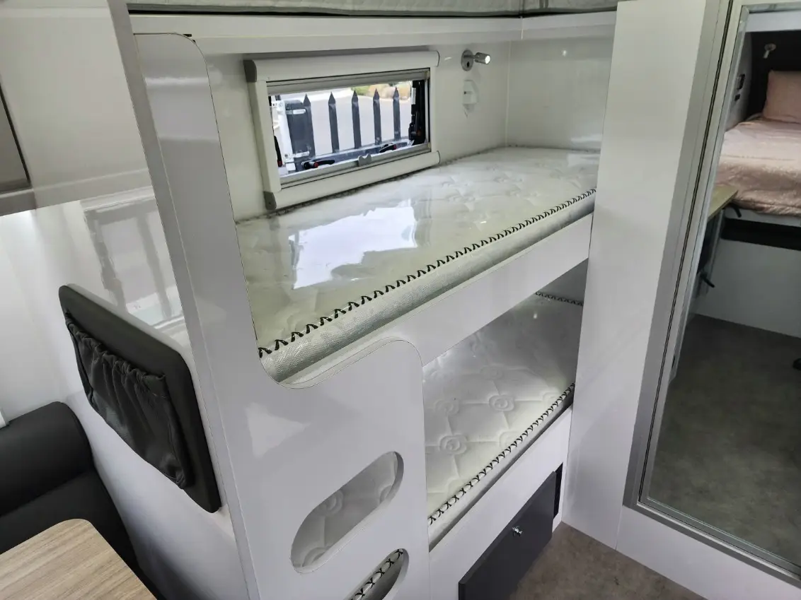 NEW 2025 SNOWY RIVER SRH15F 2BUNKS