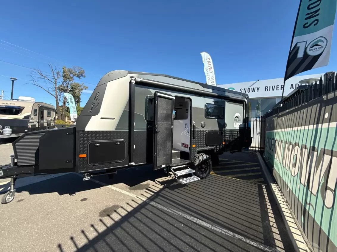 NEW 2026 SNOWY RIVER SRT18